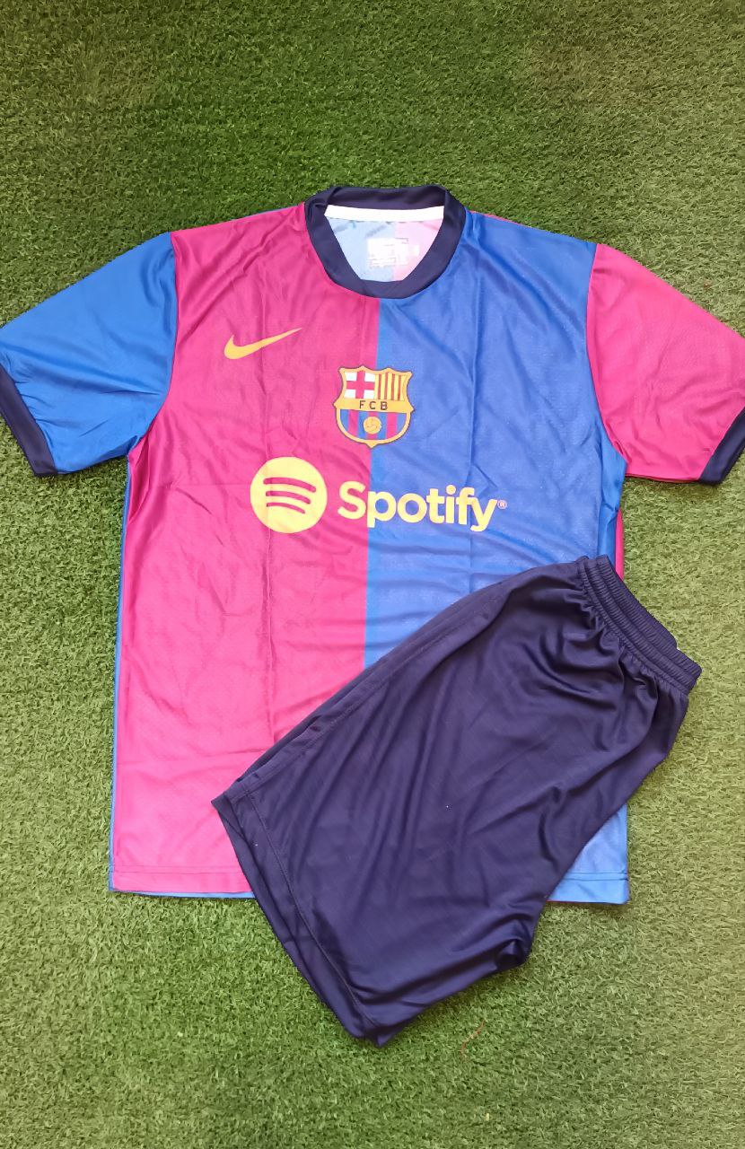 کیت کامل بارسلونا پیراهن و شورت